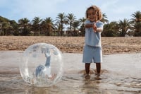 Minge de plajă gonflabilă pentru copii Little Dutch - minge de apă cu balenă 3D pentru băieți de la 2 ani - Ocean World albastru 3