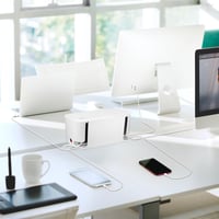 Organizér na káble LogiLink LPS281U s 5-zásuvkovou lištou a 3x USB portom, polykarbonát, biely 2