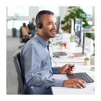 Logitech 960 Slúchadlá s mikrofónom, stereo headset, mikrofón s potlačením šumu, ovládanie hlasitosti, USB, 2,4 m kábel, PC/Mac/notebook, čierne 2