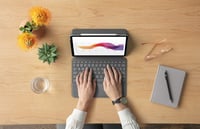 Husă Logitech Folio Touch pentru iPad Air generația a 4-a cu tastatură, trackpad și Smart Connector, layout francez AZERTY, grafit 9