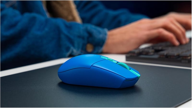 Logitech G305 LIGHT SPEED Wireless Gamer Egér 12000 DPI Szenzor Kék - G305, blue