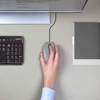 Drôtová USB myš Logitech M110, tiché tlačidlá, pohodlný dizajn plnej veľkosti, obojručné použitie, PC/Mac/notebook – sivá 2