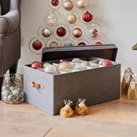 LOVE !T STORE !T Prémiový úložný box na vianočné gule – 30 priehradiek na vianočné ozdoby, s vyberateľnými podnosmi – sivý – 58x36x25 cm 2