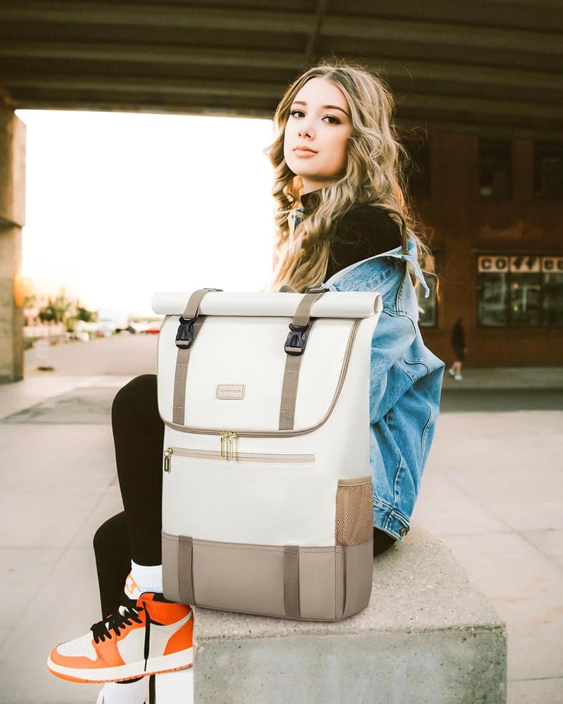 LOVEVOOK Rolltop Hátizsák 17,3" Laptophoz - Bővíthető 25-32L Utazó Táska Egyetemistáknak és Üzleti Használatra, Bézs-Khaki Színben