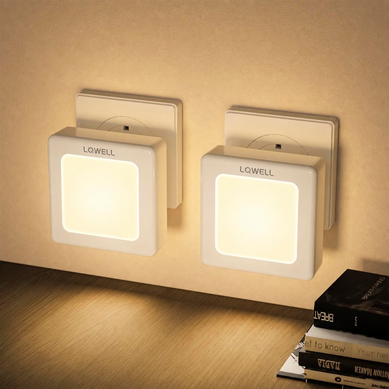 LQWELL noćna zidna lampa s utikačem i senzorom sumraka, podesiva svjetlina, automatsko orijentacijsko svjetlo, topla bijela, za dječju sobu, hodnik i stepenice, bijela, 2 komada