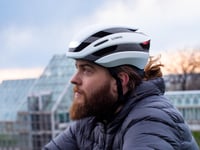 Inteligentná cyklistická prilba Lumos Ultra s predným a zadným LED svetlom, brzdovým svetlom a Bluetooth pripojením pre dospelých / iba prilba 8