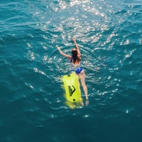 Geamandură de înot LUXHEIM 28L cu sac uscat, dublă cameră de aer gonflabilă, pentru înot în ape deschise, triatlon, geamandură de tractare impermeabilă din PVC 4