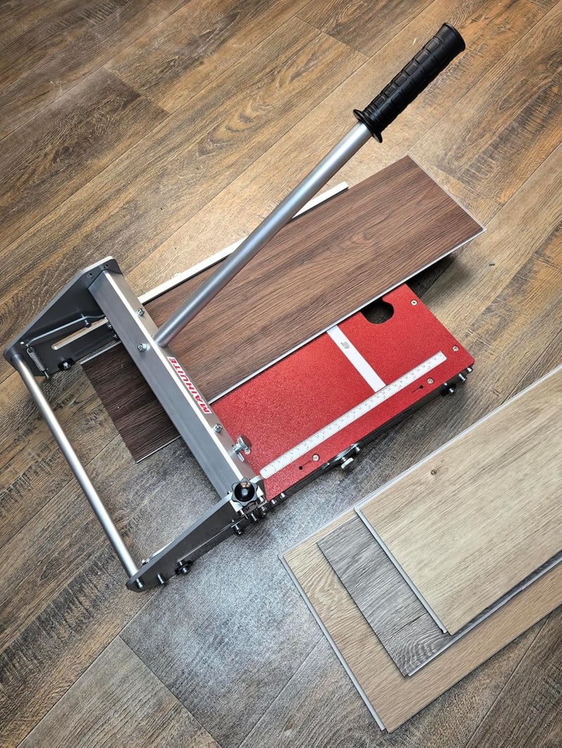 MAIHUITE 18mm laminált padló vágó 330mm, 0-45° szögállítás, volfrám acél penge
