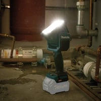 Akumulátorové LED pracovné svietidlo Makita ML007G 40V Max XGT Li-ion 1250 lm – bez akumulátora a nabíjačky 6