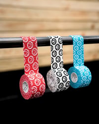 Bandă adezivă pentru haltere Mammal Strength 2.0 Hook Grip Tape – pachet de 3 bucăți, 5 m x 3 cm, fără plastic, bandă premium pentru degetul mare, elastică și ușor de rupt 4