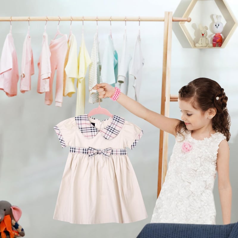 ManGotree baba ruhaakasztó szett 15 db, 28 cm, forgó horog, rózsaarany, csúszásmentes