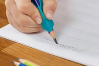 Maped KIDY'LEARN Háromszögletű Ceruzához Ujjvezető Cápa Formájú Puha Anyagú Írástanuló Segédeszköz Gyerekeknek 10 db 5