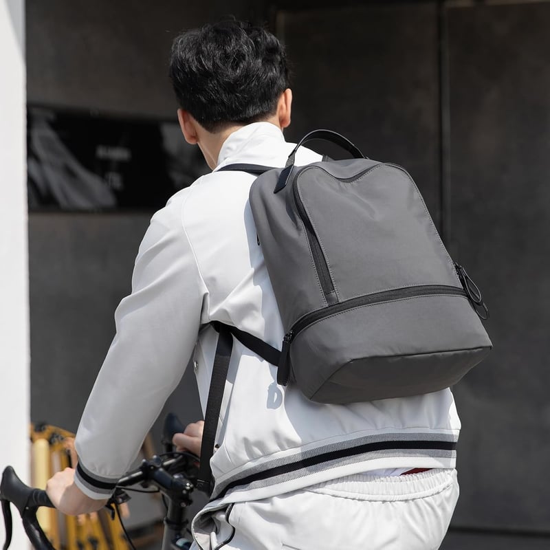 Mark Ryden Unisex Hátizsák Laptoptartóval - Vízálló, YKK Cipzáras Városi Táska Iskolába, Munkába - Könnyű, Strapabíró Hátizsák Világosszürke