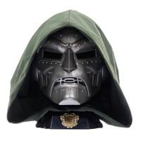 Prémiová prilba Marvel Legends Series Doctor Doom – Interaktívny doplnok ku kostýmu pre fanúšikov Marvelu a deti od 14 rokov 1