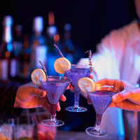 MATANA 24 db Műanyag Koktél Pohár 210 ml, Martini és Margarita Poharak 5