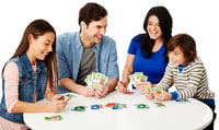 Kartácová hra Mattel Games Skip-Bo rodinná spoločenská hra pre 2–6 hráčov od 7 rokov pre deti aj dospelých na cesty 52370 2