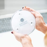 Oglindă cosmetică și de machiaj cu mărire Mavoro de 15 cm, cu 3 ventuze puternice, mărire 15X, oglindă portabilă de călătorie 2