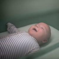 Maxi-Cosi Iora prístelka, skladacia postieľka s mäkkým matracom, 0–6 mesiacov, 9 kg, 5 výškových polôh, Essential Graphite 10