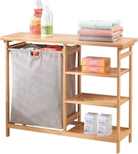 mDesign Bambusz Fürdőszobai Polc Szennyestartóval - Kivehető Mosodai Kosár Fogantyúkkal - Vízálló Tárolórendszer Mosószereknek - 100x32x80 c 1