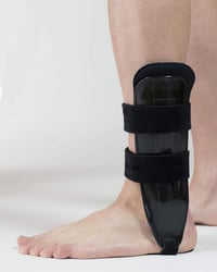 Medicalab ARGOS Állítható Bokavédő Stabilizátor Memóriahabbal Jobb Fekete 1