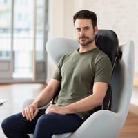Masážna podložka na chrbát a krk Medisana MC 825 Shiatsu, s funkciou vyhrievania, funkciou červeného svetla, 3 stupňami intenzity a diaľkovým ovládaním, čierna 3
