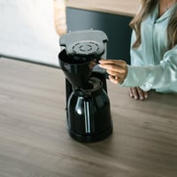Filtračný kávovar Melitta Easy Therm II s termokanvicou – čierny 3