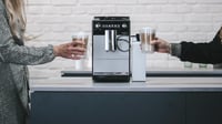 Automatický kávovar Melitta Latticia OT F300-101 s mliečnym systémom, tichým mlynčekom, funkciou One Touch, 1,5 l nádržkou na vodu, strieborná/čierna 5