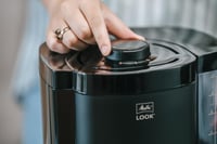 Filtračný kávovar Melitta Look Therm s termoskou – čierny – na 10 šálok 2
