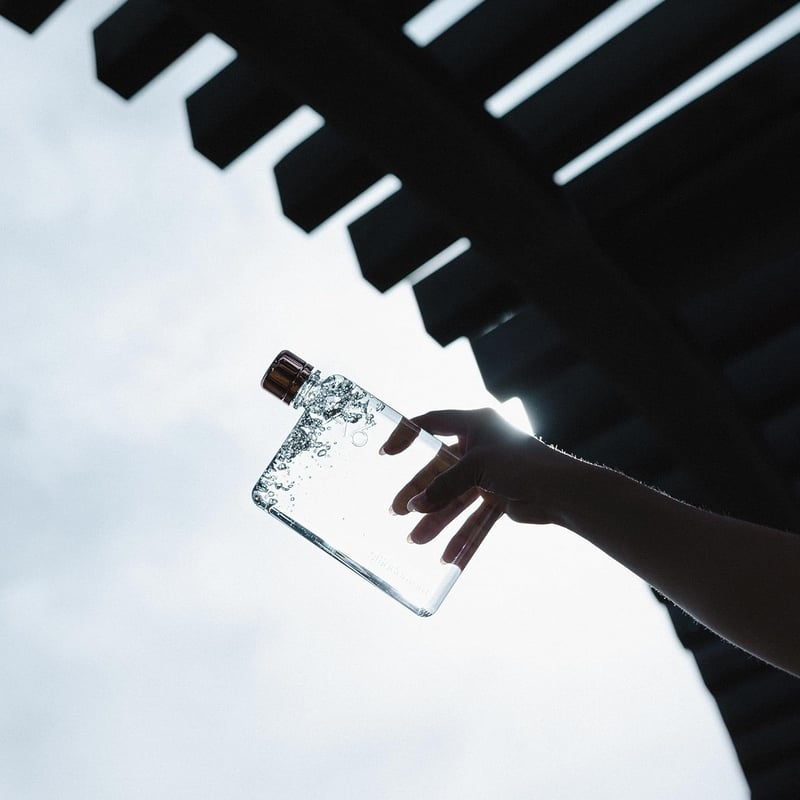 memobottle A6 Lapos Kulacs 375ml - BPA Mentes Fémhatású Ivópalack Edzéshez és Mindennapi Használatra