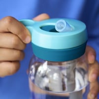 Detská fľaša na vodu Mepal Campus so slamkou – skrutkovací uzáver s úchytom – hygienické zatváranie – nepriepustná – vhodná do umývačky riadu – 450 ml 4