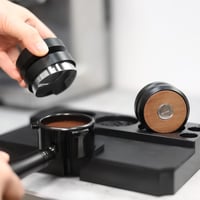 MICXNIC Espresso Leveler 58 mm Diófa Kávé Elosztó Magasság Állítható Portafilter Barista Kiegészítő 304 Rozsdamentes Acél Fekete 2