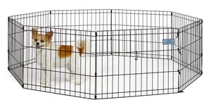 MidWest Homes for Pets sklopiva metalna ograda za pse s vratima i klinovima za učvršćivanje, površina za igru 1,5 m², visina 61 cm, crni elektrostatski premaz