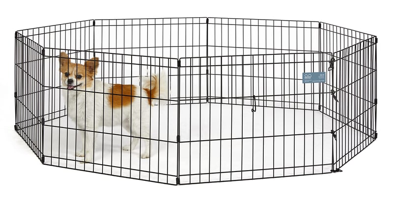 Skladacia kovová ohrádka pre psov MidWest Homes for Pets s dvierkami, kotviacimi kolíkmi, hracia plocha 1,5 m², výška 61 cm, čierny elektrostatický náter