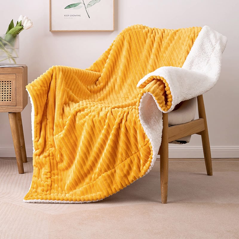 MIULEE Sherpa deka od flisa, pahuljasta, mekana, obostrana dekorativna luksuzna deka za kauč, dječju sobu, djecu ili putovanja, dimenzija 125x150 cm, narančasta