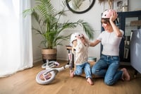 MoMi Mimi gyermek kerékpáros sisak - 48-55 cm fejkerület 2