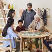 Spoločenská hra Monopoly pre 2-6 hráčov, pre deti od 8 rokov, s kartami Šanca vybranými fanúšikmi, rodinná hra 8