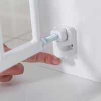 Kovová bezpečnostná zábrana Munchkin Lindam Easy Close na schodisko a dvere, bezbariérová, 64,5 – 102 cm, biela 6