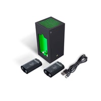 Nabíjacia súprava Nacon pre ovládač Xbox s dvoma externými batériami – kompatibilná s Xbox One a Xbox Series 1