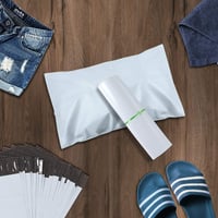 NefLaca 100 ks samolepiacich nepriehľadných plastových poštových obálok 152 x 228 mm na oblečenie a textil, veľkosť S 5