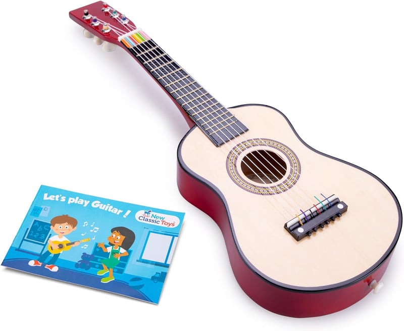 New Classic Toys Fa Gitár Gyerekeknek - Natúr/Piros Színű Játékhangszer 3-10 Éves Korig, Zenei Készségfejlesztő Játék