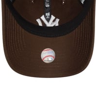 Șapcă de baseball New Era New York Yankees MLB League Essential, Maro, Reglabilă, 9Twenty - Mărime universală 6