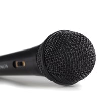 Dynamický karaoke mikrofón NGS Singer s 3-metrovým káblom, 6,3 mm jack konektorom a vypínačom 6