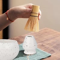 Nideen Matcha szett fehér keramia tálka, kefe, kanál és tartó 4