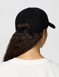 Unisex šiltovka Nike FB5369-010 Club Cap Swoosh, neštruktúrovaná, čierna, veľkosť L/XL 5