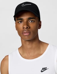 Unisex šiltovka Nike FB5369-010 Club Cap Swoosh, neštruktúrovaná, čierna, veľkosť L/XL 2