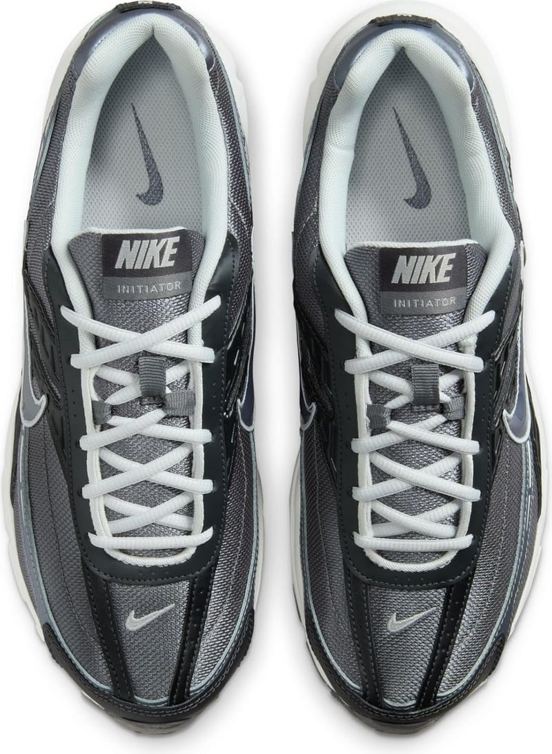 Nike Initiator SC férfi cipő 42-es antracit szürke