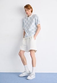 Nike Sportswear DUNK RETRO sportcipő fehér szürke árnyalatban, utcai és mindennapi viselet 4