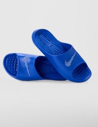 Pánske šľapky Nike Victori One – farba Game Royal/biela – veľkosť 44 (EU) – plážové a bazénové šľapky 6