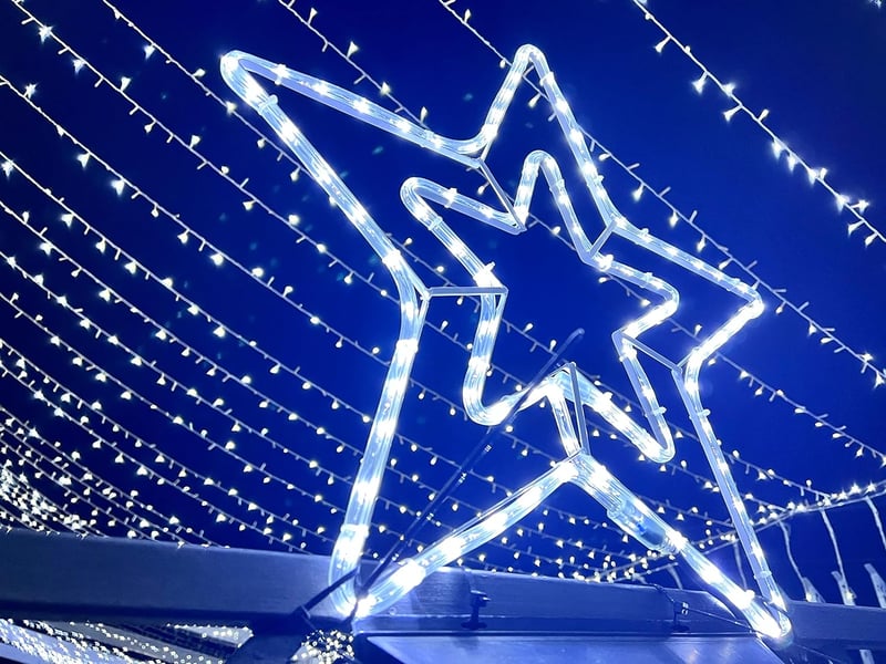 NLIGHTING Függő Karácsonyi Csillag 90 LED Világítással Kültéri Beltéri Dekoráció