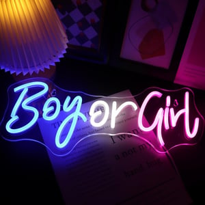 LED neónový nápis Nordstylee „Boy or Girl“ na párty na odhalenie pohlavia – modro-ružový